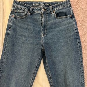 American Eagle mom jeans size 8